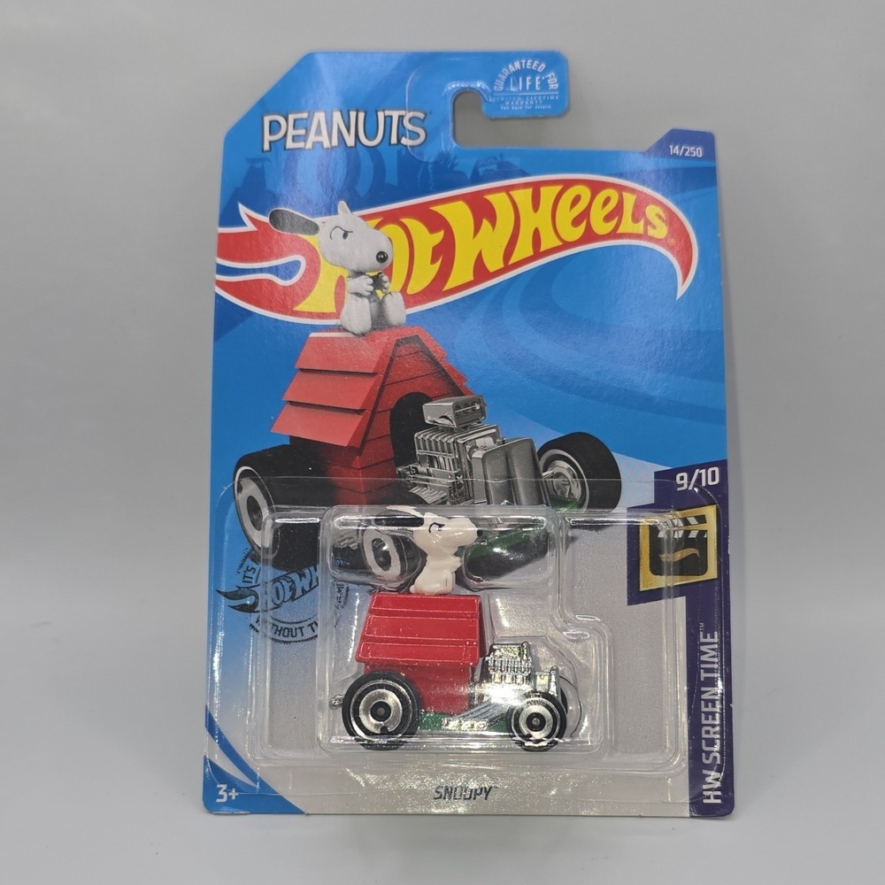 Hot Wheels Snoopy HW‎ Screen Time Peanuts 1:64 Diecast Car 2019